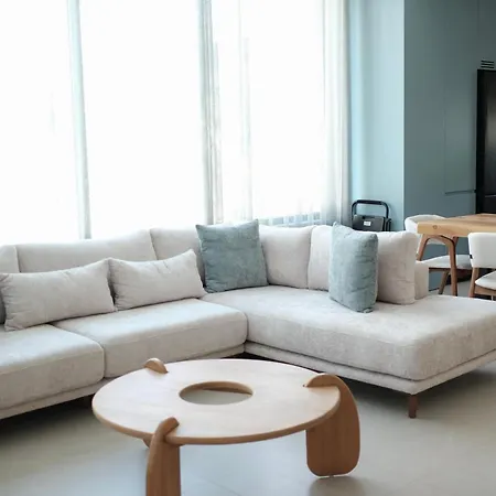 빌라 Serenity - Relax & Unwind In A 3-bedroom Poolside Paradise