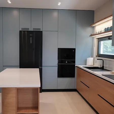 Serenity - Relax & Unwind In A 3-bedroom Poolside Paradise 빌라 Plazhi San Pietro