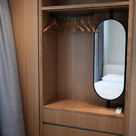 Serenity - Relax & Unwind In A 3-bedroom Poolside Paradise 빌라 *